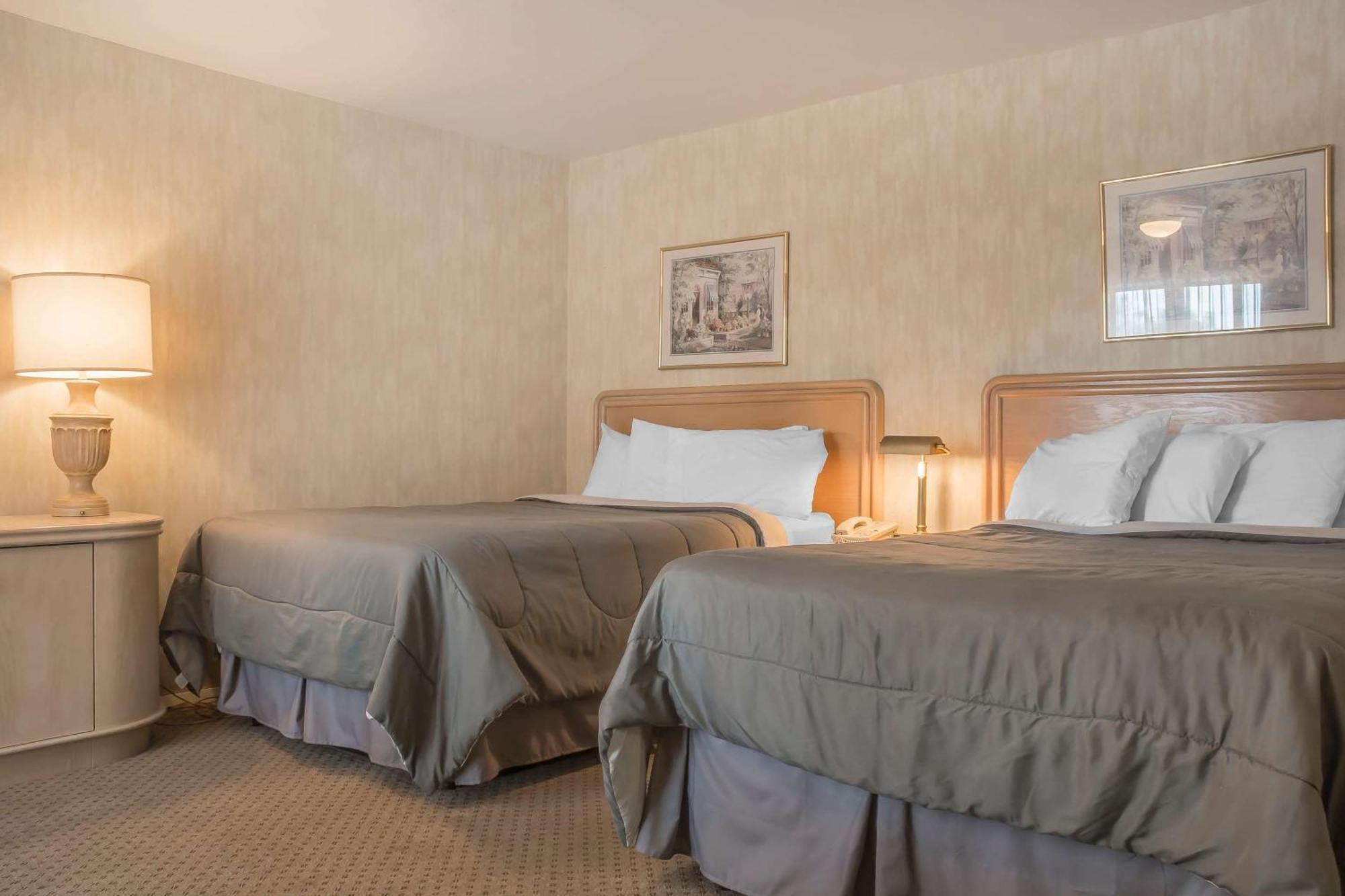 Rodeway Inn Fallsview Niagarawatervallen Buitenkant foto