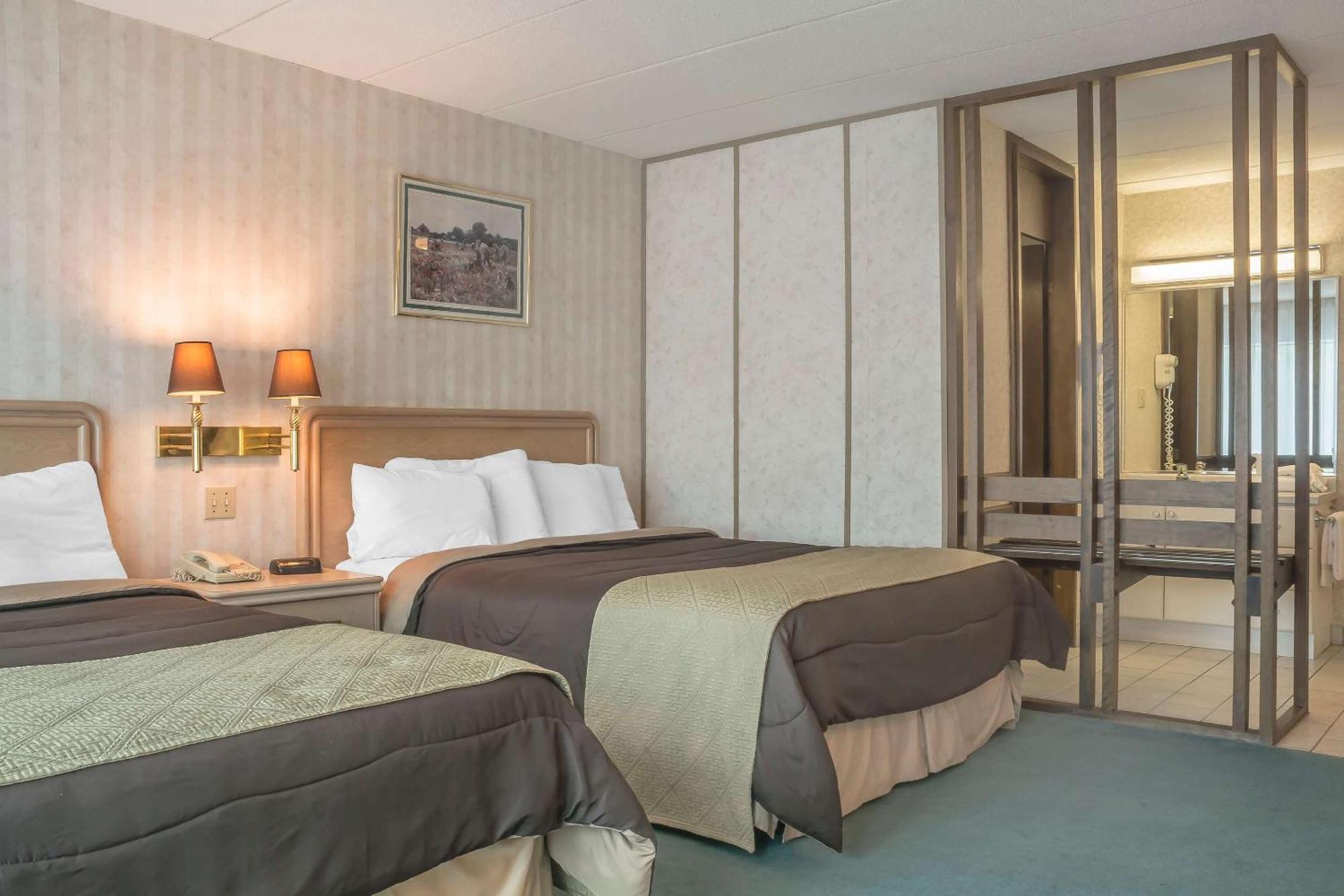 Rodeway Inn Fallsview Niagarawatervallen Buitenkant foto