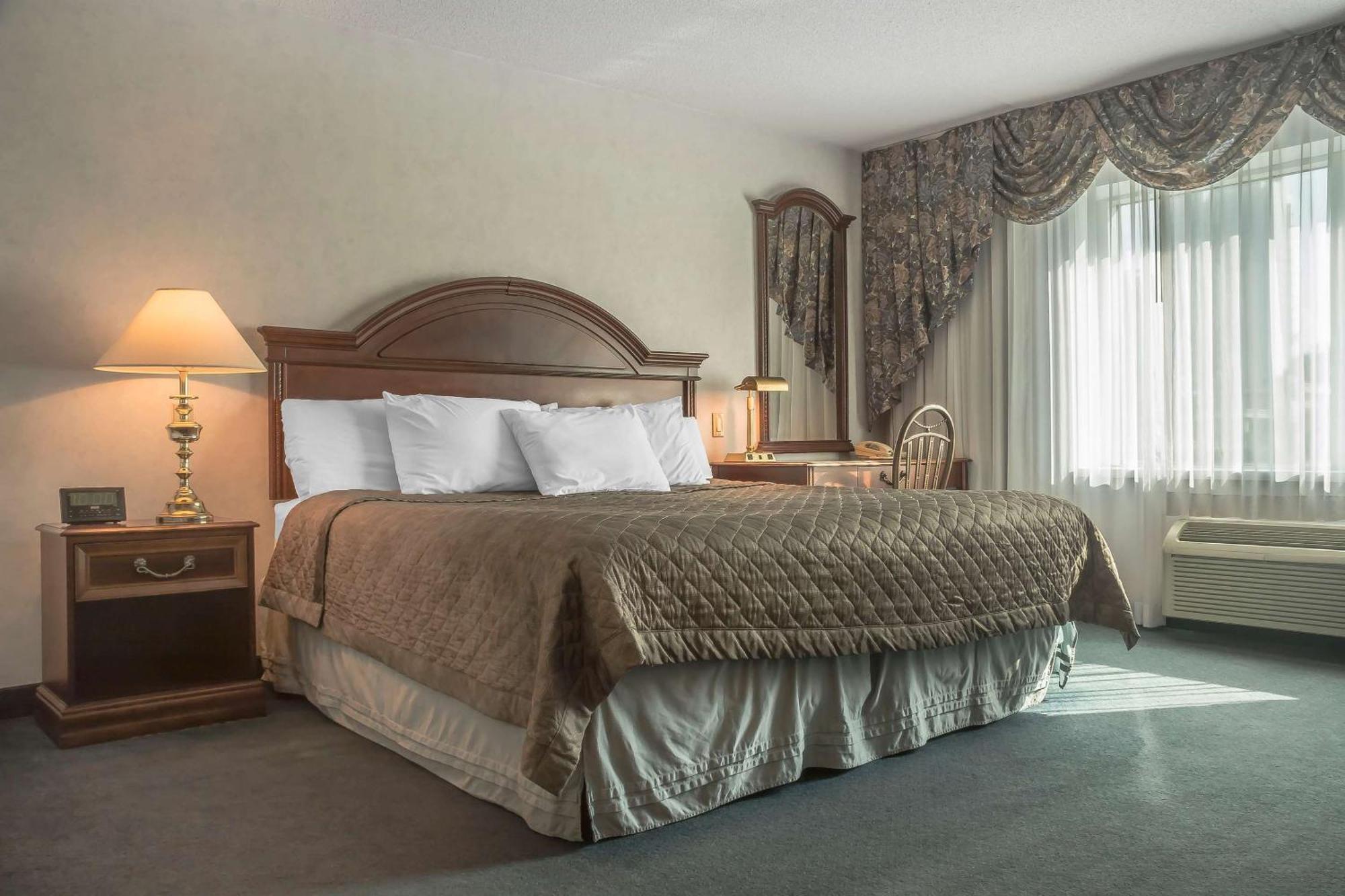 Rodeway Inn Fallsview Niagarawatervallen Buitenkant foto