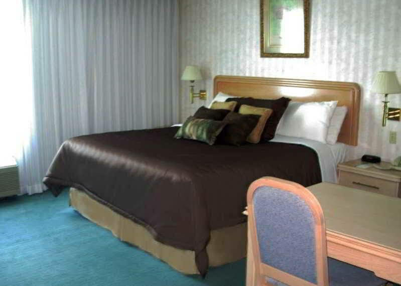 Rodeway Inn Fallsview Niagarawatervallen Buitenkant foto